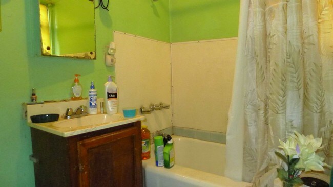 Foto del edificio - 5700 S Budlong Ave