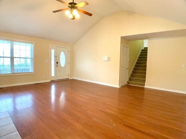 Building Photo - 3756 N Jot Dr