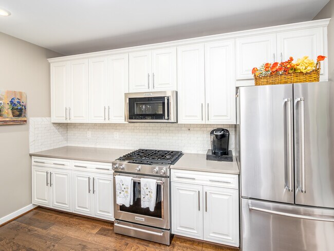 Foto del edificio - 3989 Norton Pl