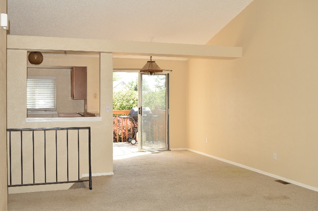 Building Photo - 1236 Casa Grande Blvd