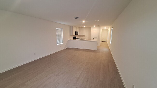 Foto del edificio - NEWLY BUILT 3 bedroom 2.5 Bath *1.5 MONTHS...