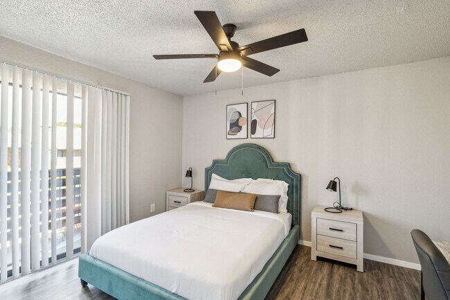 Foto del edificio - 2525 Thomason Cir