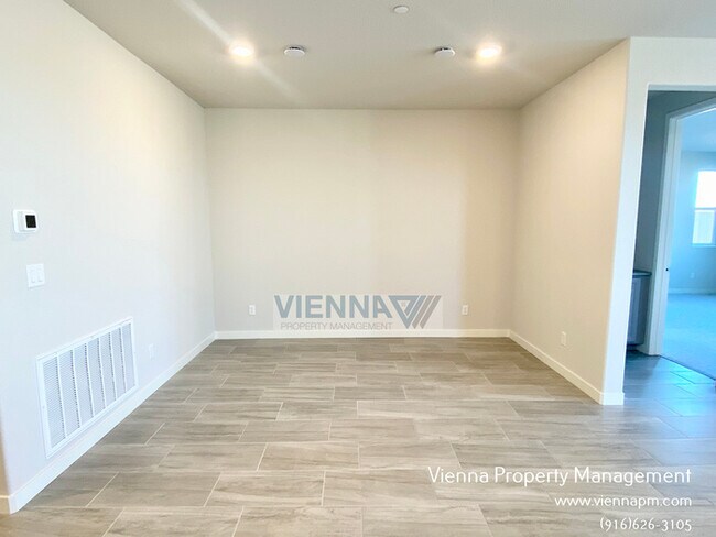 Foto del edificio - 7441 Moon Dream Wy