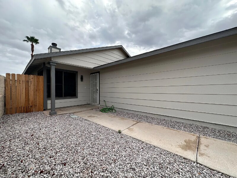 Primary Photo - 7012 Cornflower Dr