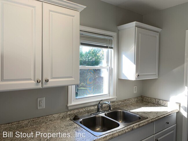 Foto del edificio - 3 br, 1 bath House - 3024 Taylorsville Road