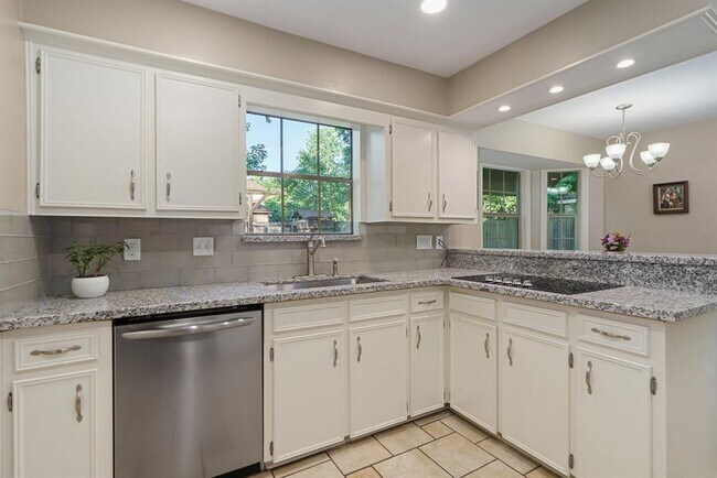 Foto del edificio - 24914 Baywick Dr