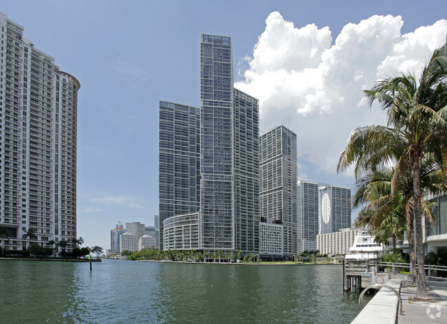 Primary Photo - Icon Brickell