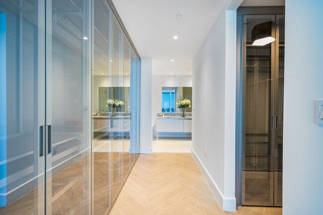 Foto del edificio - 700 NE 26th Terrace