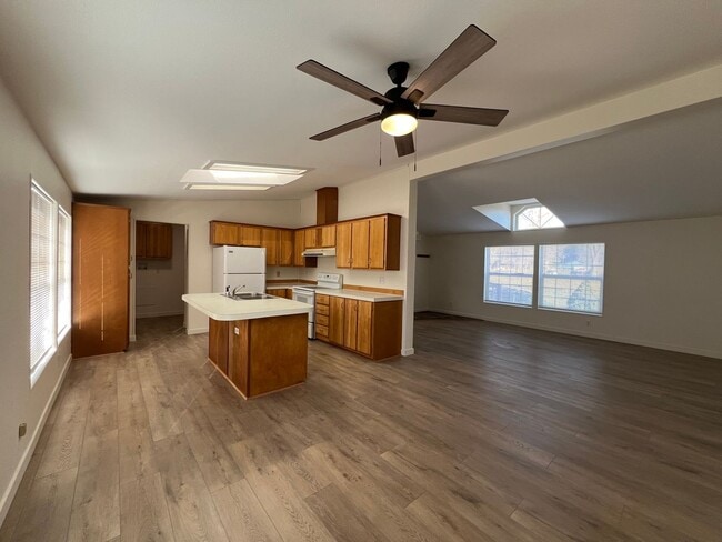 Foto del edificio - 3 Bedroom, 2 bath house