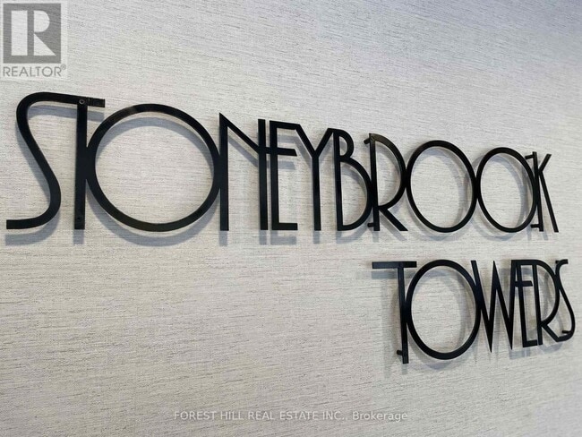 Building Photo - 1600 Adelaide St