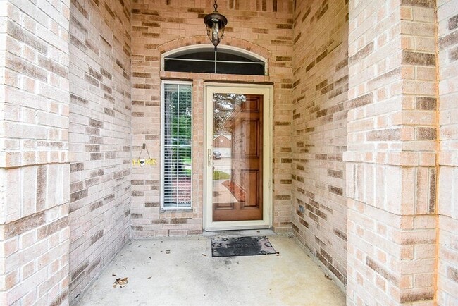 Building Photo - 11115 Lori Brook Ln