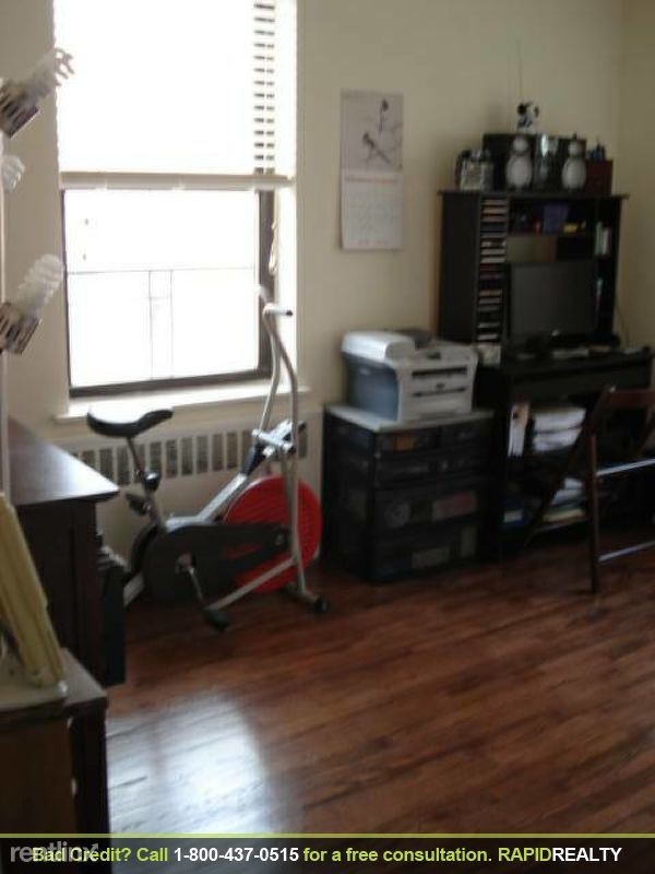 Building Photo - 8416 Elmhurst Ave