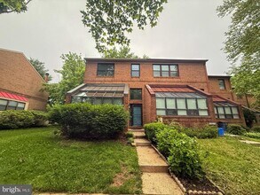 Building Photo - 20561 Summersong Ln