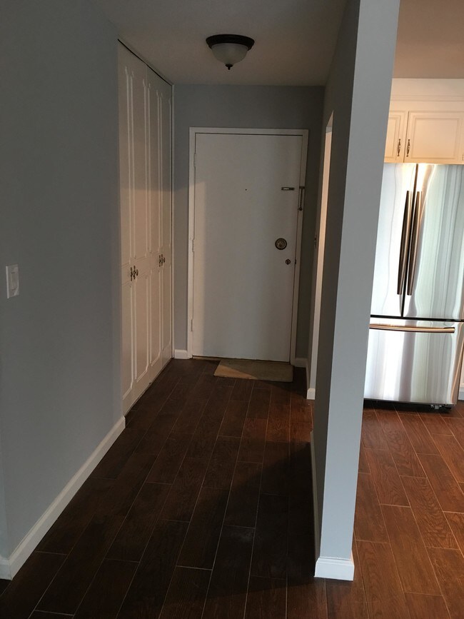 Foto del edificio - 500 Cagney Ln