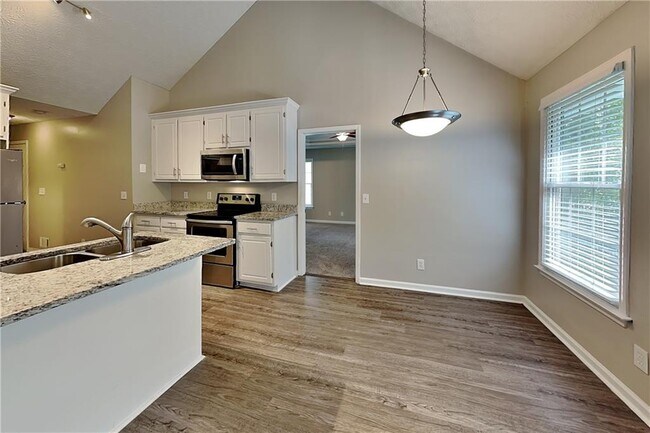 Building Photo - 405 Etowah Valley Way