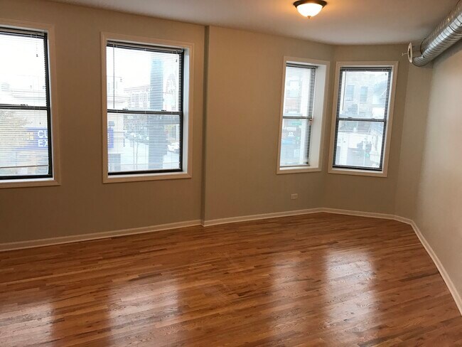 Foto del edificio - 7606 N Paulina St
