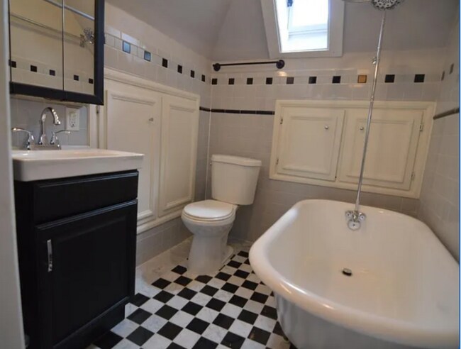 Foto del edificio - 1440 Detroit St