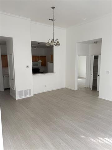 Foto del edificio - 989 Lake Dr