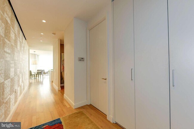 Foto del edificio - 1177 22nd St NW