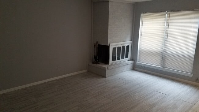 Foto del edificio - 2020 Court Pl