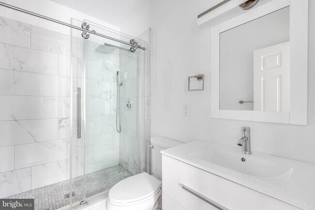 Building Photo - 2162 E York St