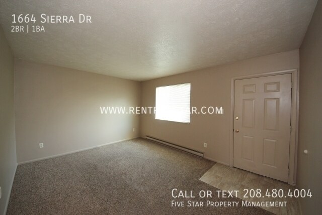 Foto del edificio - 1664 Sierra Dr