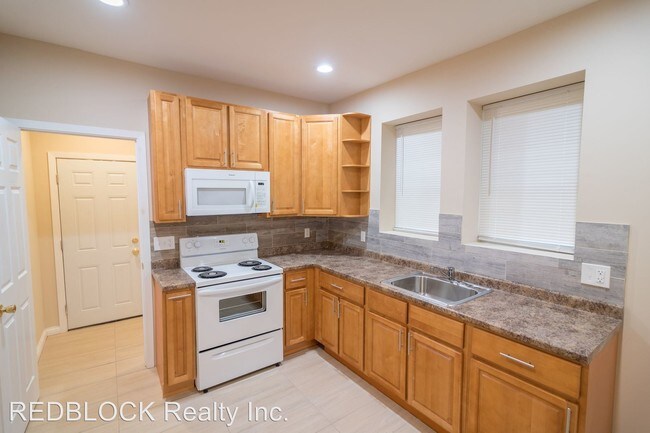 Building Photo - 3 br, 1.5 bath House - 2079 Albright Street