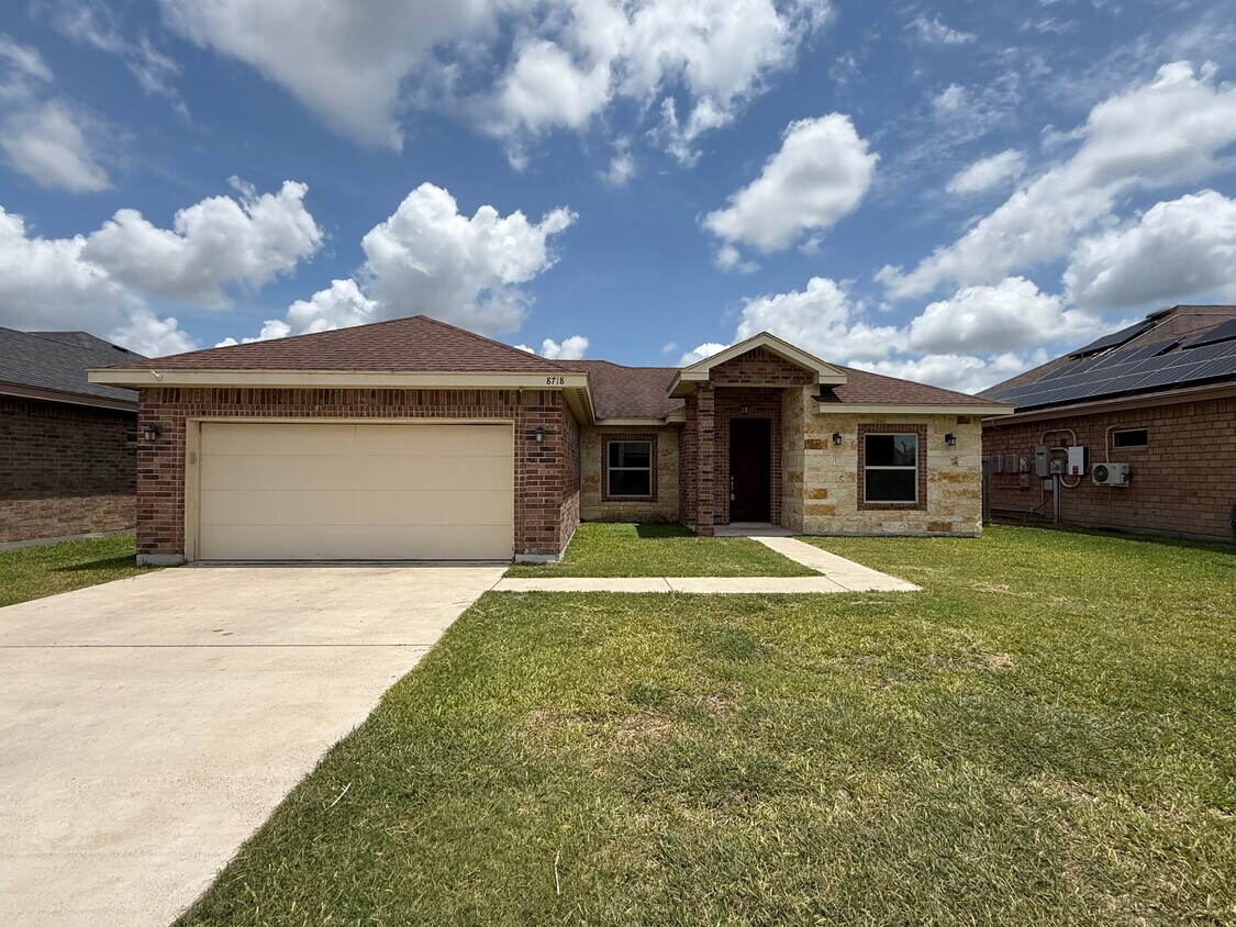 Foto principal - 8718 Curlew St
