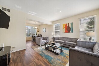 Building Photo - 4609 Metcalf Ct