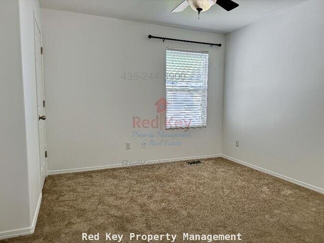 Building Photo - 80 E Single Family Home