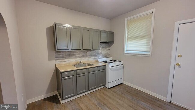 Foto del edificio - 5431 Malcolm St