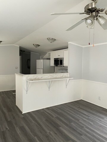 Building Photo - 6850 Klug Pines Rd