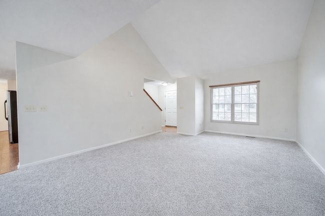 Building Photo - 8602 Smokey Hollow Dr