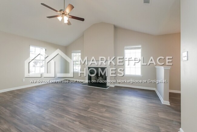 Foto del edificio - 554 Eagles Crossing Cir