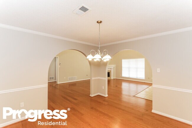 Building Photo - 5601 Hidden Pointe Dr