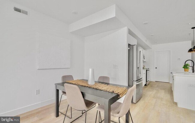Foto del edificio - 1540 Frankford Ave
