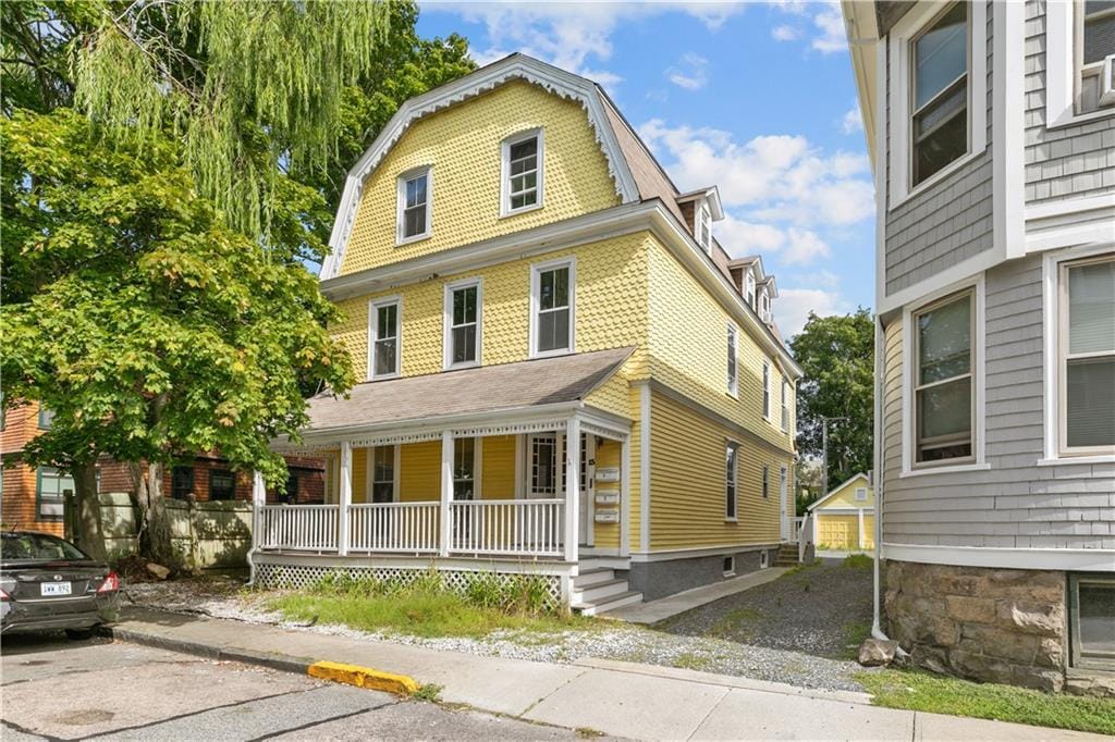 Primary Photo - 13 Lincoln St