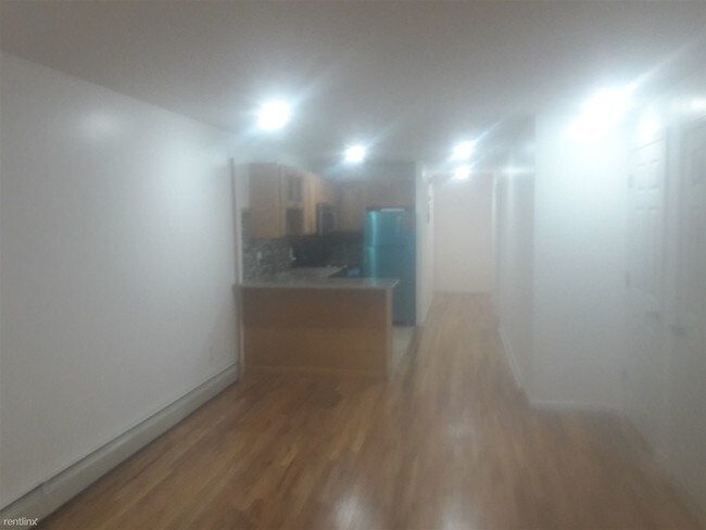 Foto del edificio - 235 Cooper St