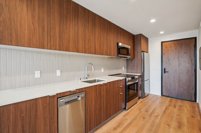Interior Photo - 10431 SM — Modern Luxury Living in Century City
