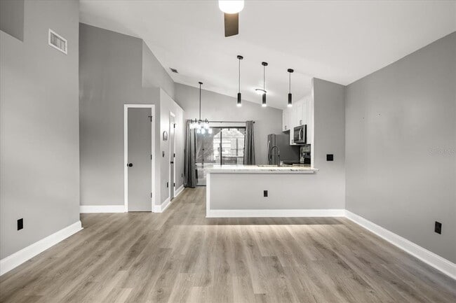 Foto del edificio - 11731 Cuxham Dr