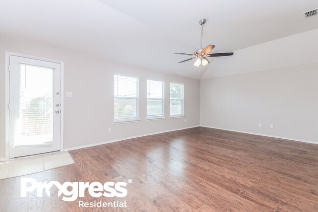 Building Photo - 2031 Brook Meadow Dr