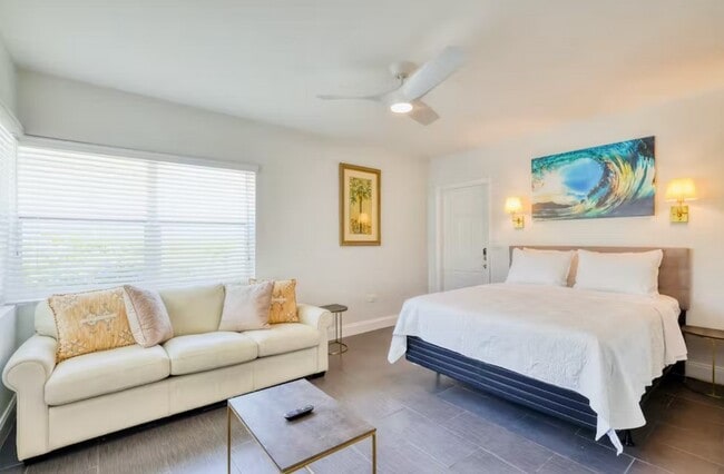 7133-1 - 7143 Bonita Dr