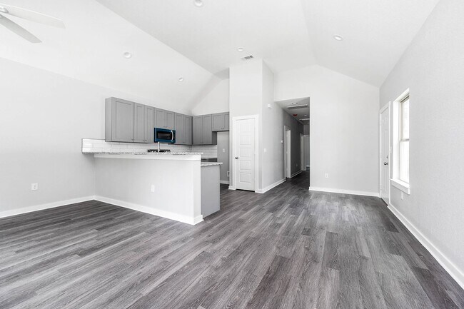 Foto del edificio - 16977 Glenheath St
