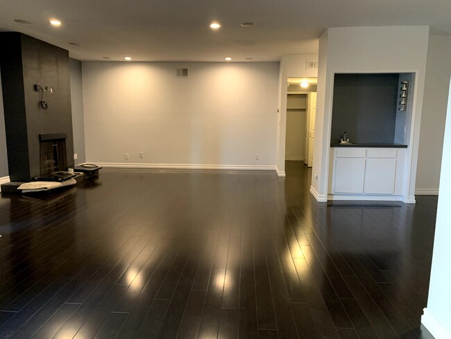 Living Room area w/ view of Bar and Side Nook t o the right - 14569 Benefit St