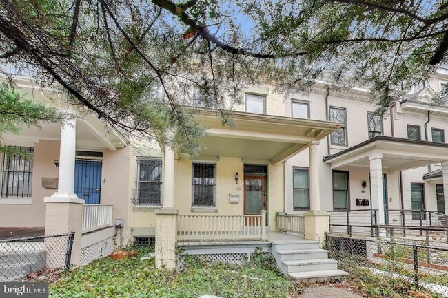 Foto del edificio - 140 Bryant St NW