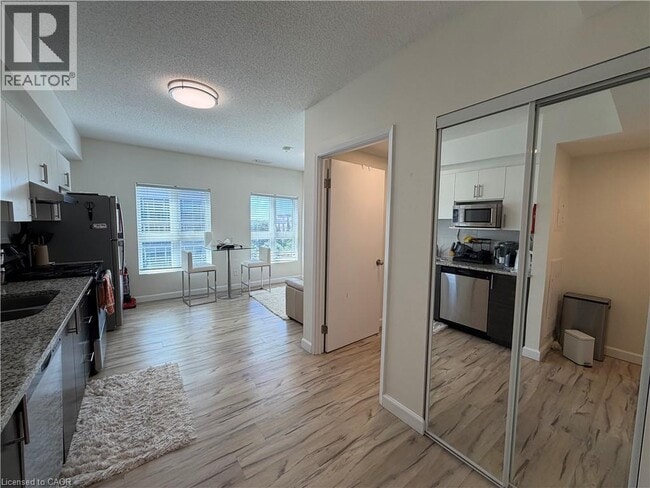 Building Photo - 258 SUNVIEW Street Unit# 276