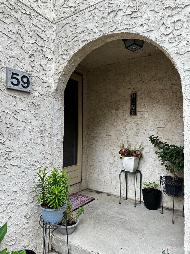 Foto principal - 59 Thoreau Dr