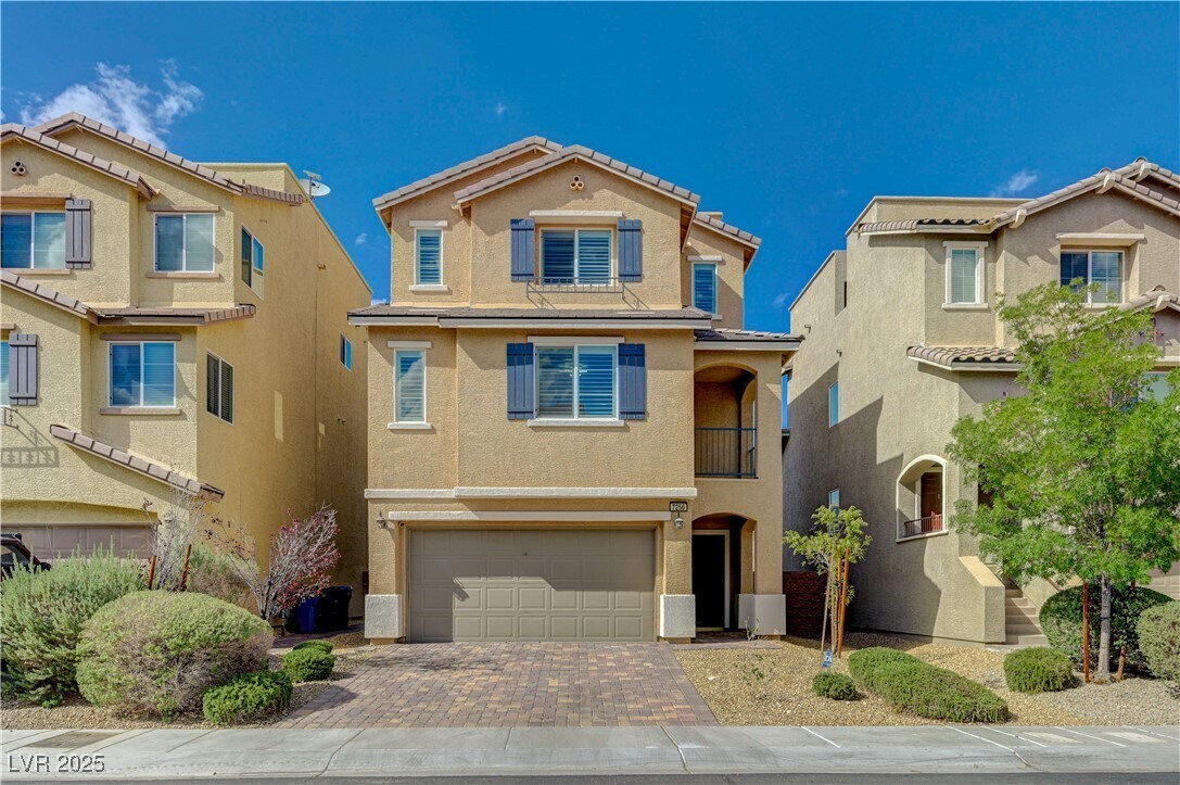 Foto principal - 7256 Sterling Rock Ave