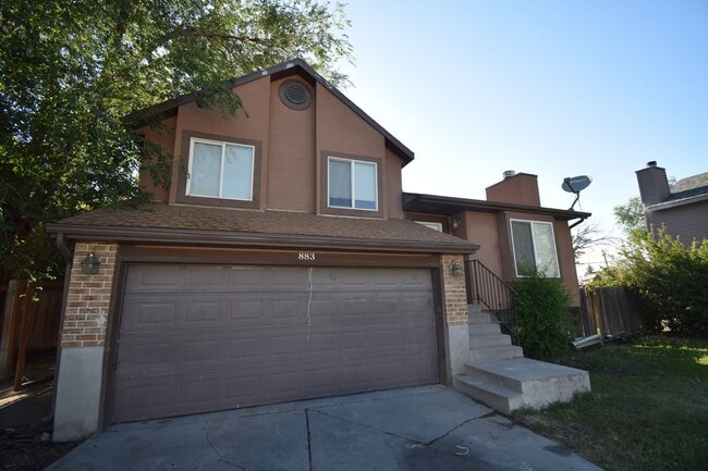 Huge 6 Bed 2 Bath Home in SLC!!! - Huge 6 Bed 2 Bath Home in SLC!!!