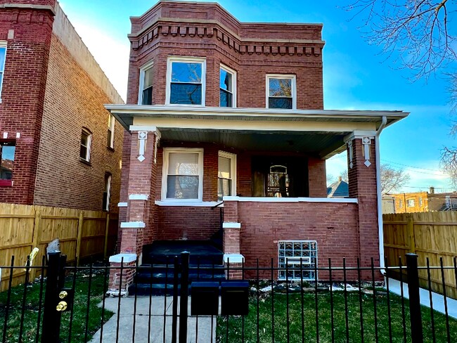 Foto del edificio - 6744 S St Lawrence Ave